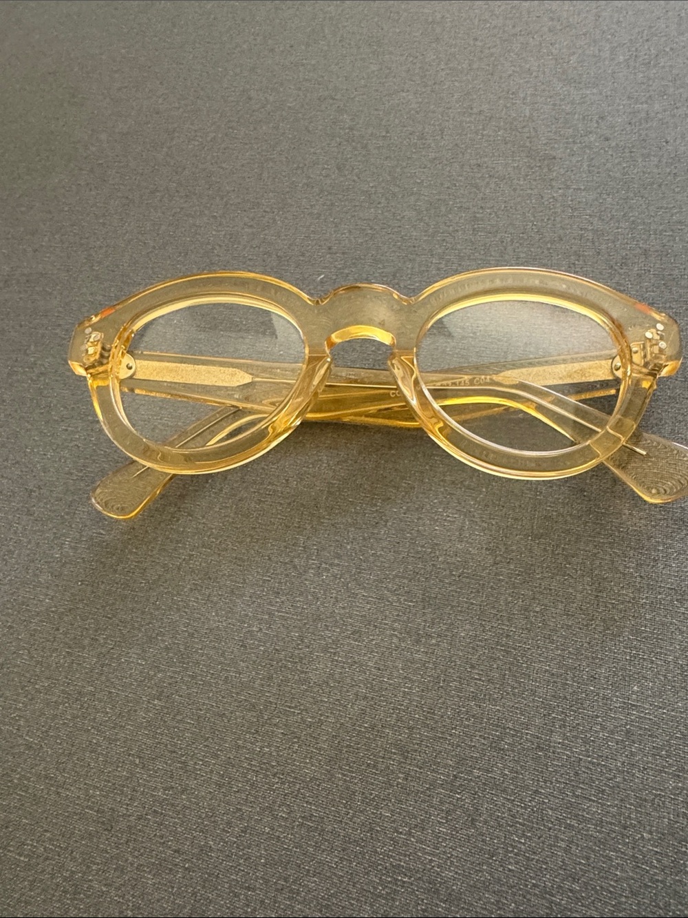 Translucent Amber Round Women’s Fashion Glasses
